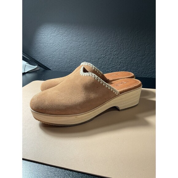 Toms Shoes - Toms Addison Suede Tan  Clog Heel  size 10 New